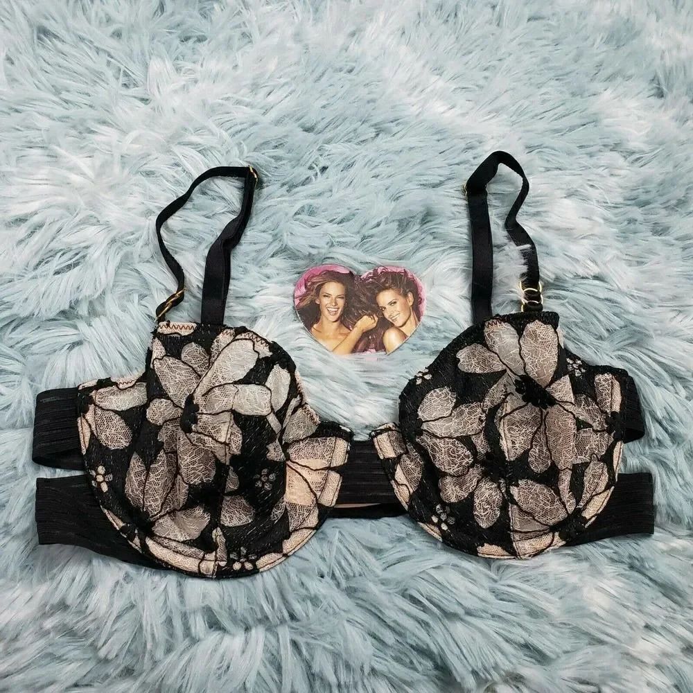 Victoria's Secret Floral Embroidered Unlined Balconet Black Bra 32 C